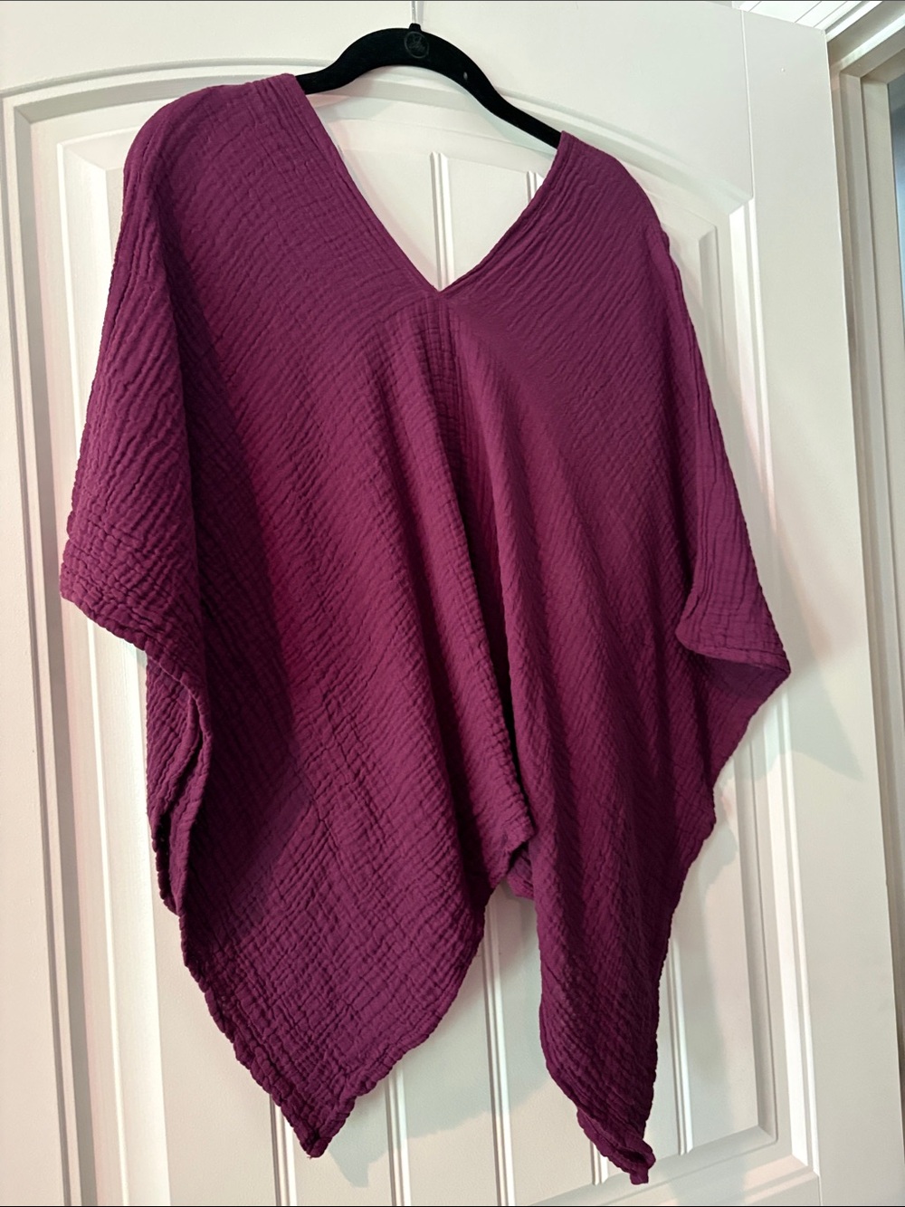 Thaluta Deep Plum V-Neck Textured Poncho Tunic